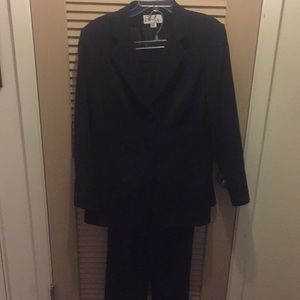 Emily pantsuit! Size 14!